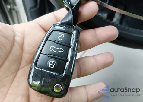 2016 Audi Q3 2.0T Premium Plus z USA, uszkodzony, nr VIN WA1EFCFS2GR021382